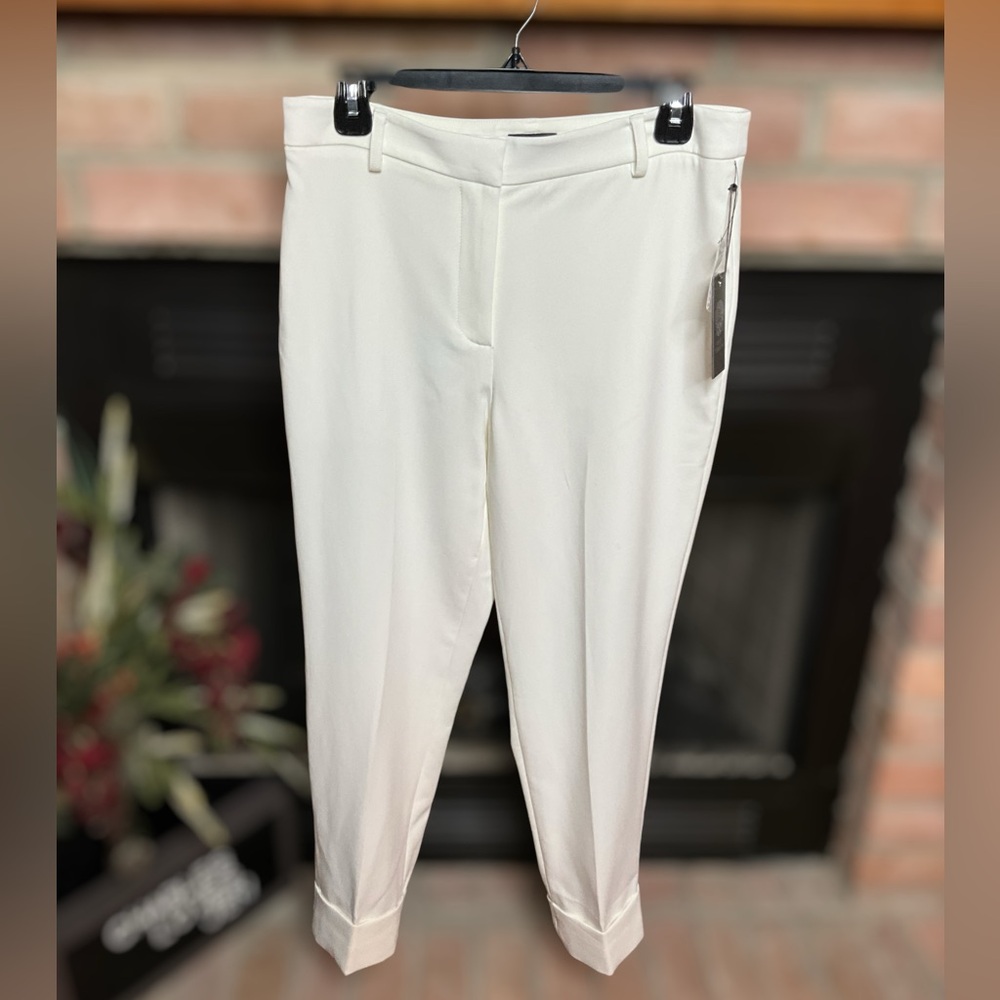 NWT Vince Camuto cropped dress pants, size 8.